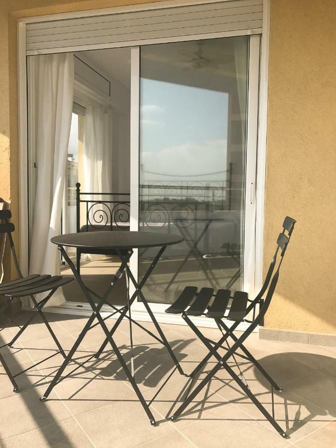 Apartamento Cerca Del Mar Бланес Екстериор снимка